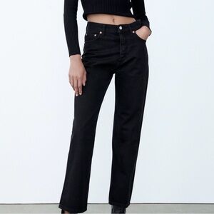 Zara High-Rise Straight Leg Jeans in Black